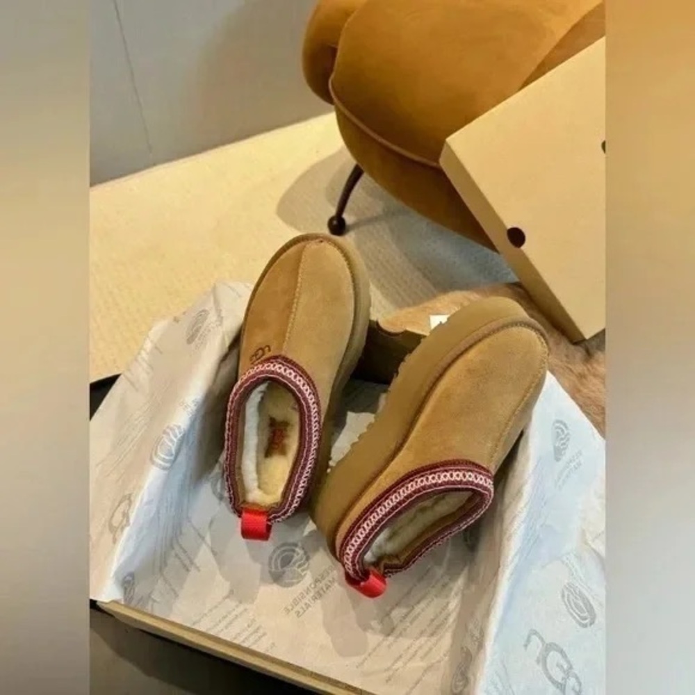 UGG Women's Tan Slippers with Red Accents